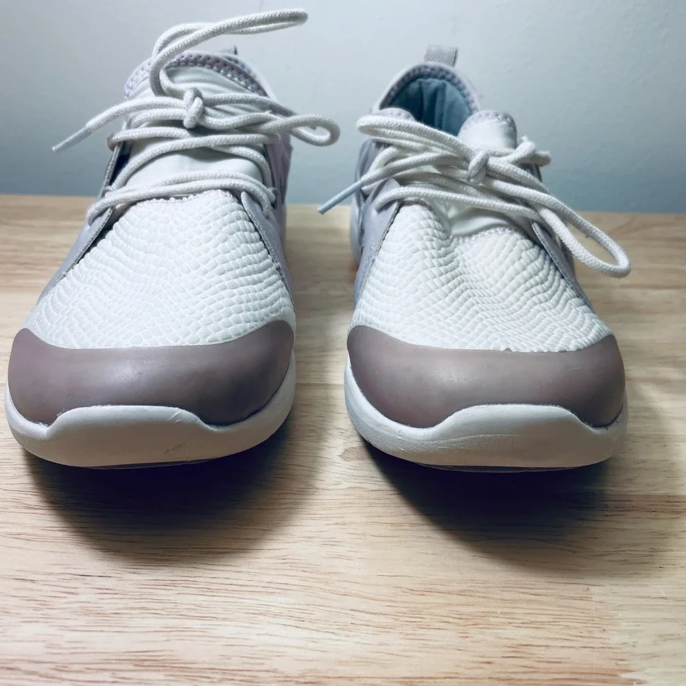Vionic Storm Women 7 Mauve Cream Textured Mesh Lace Up Walking Sneakers